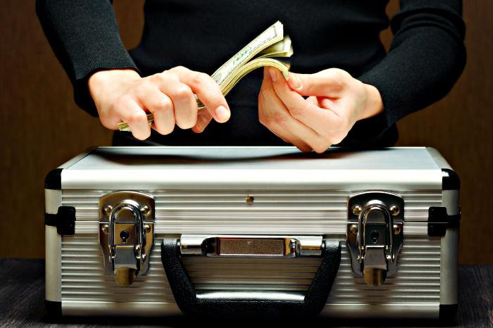 Offshore Company and  Bank- How to Manage Your Risk and Stay Anonymous